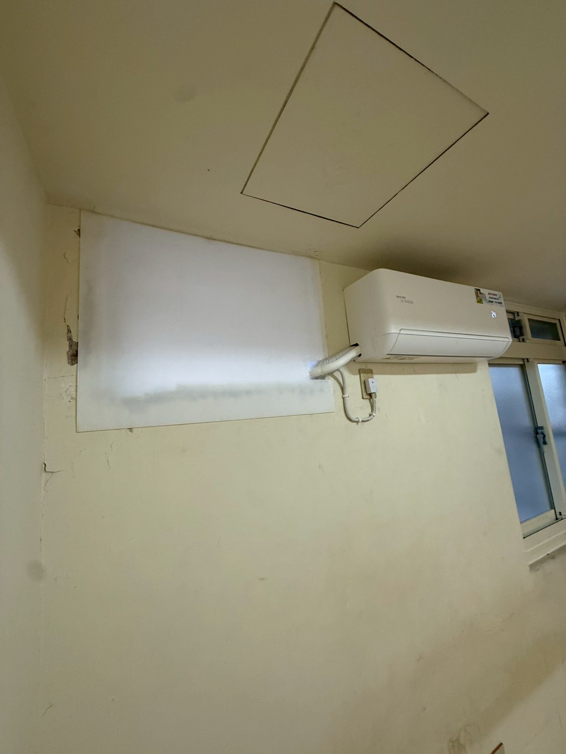 冷氣室內機照片