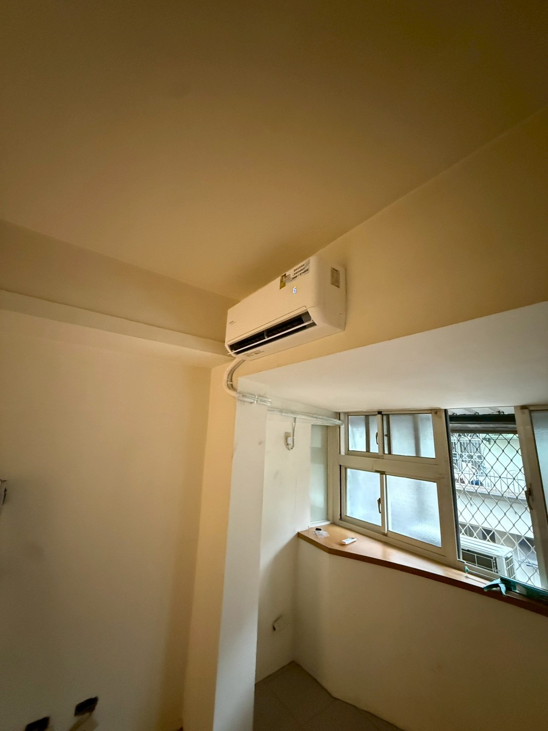 冷氣室內機照片