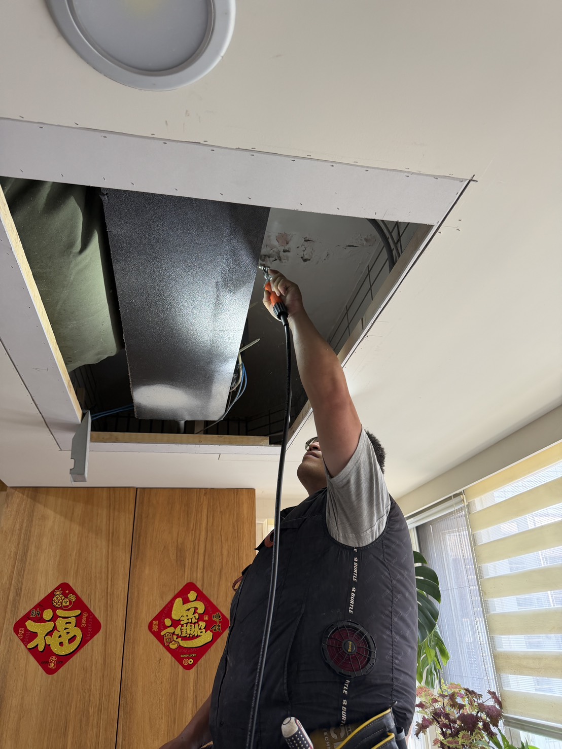 吊隱式冷氣